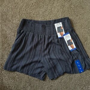 Treasure & Bond Gray High Waist Women's Shorts